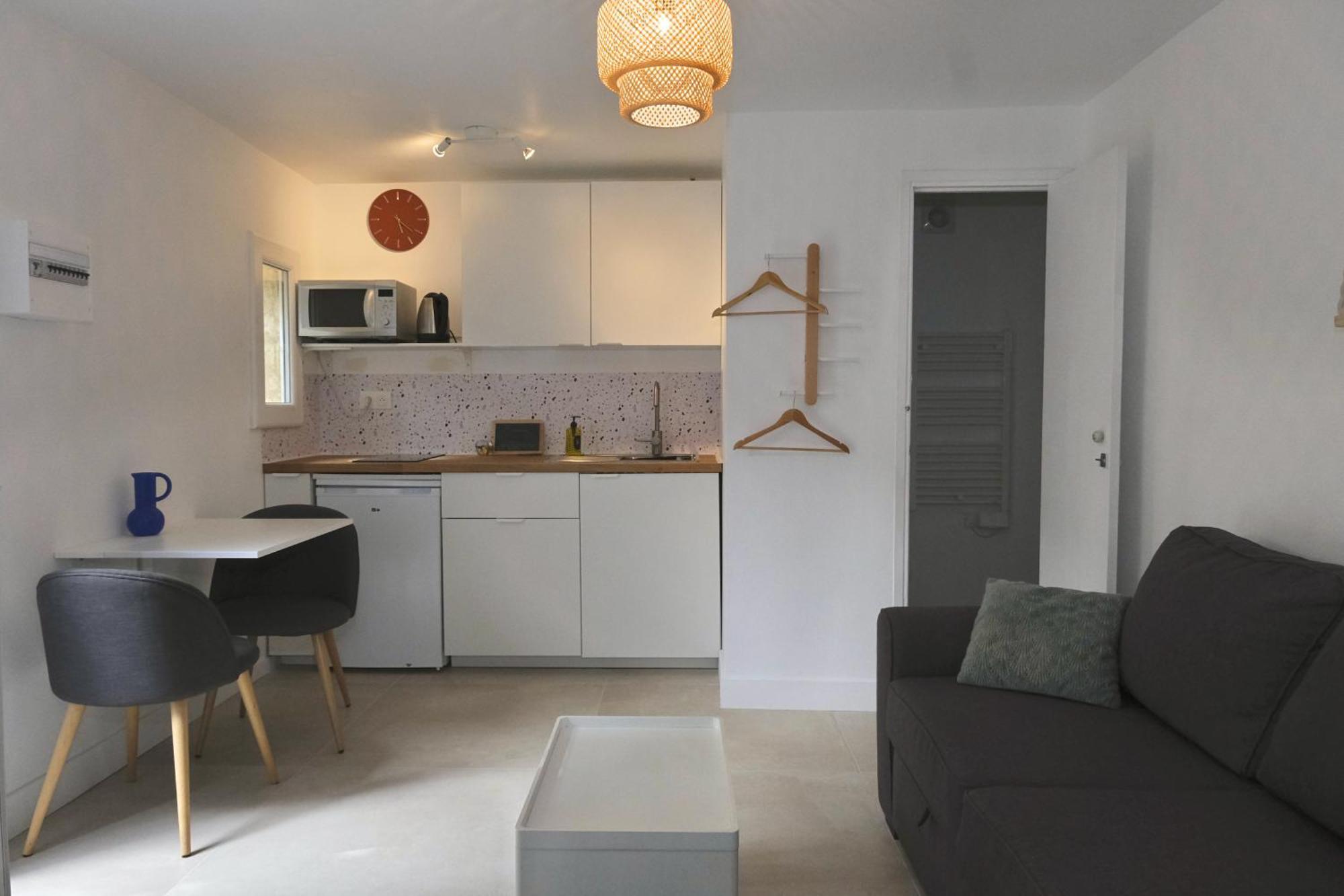 Apartment Independant Avec Jardin Bouc-Bel-Air